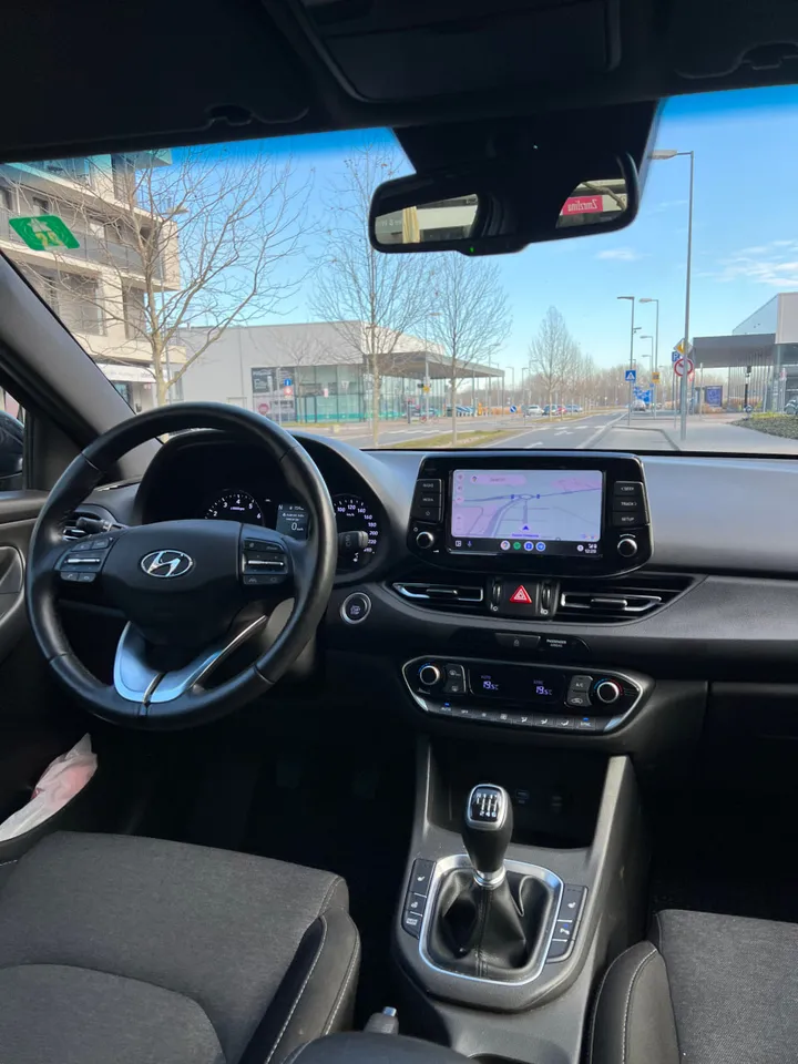 Hyundai i30 SW 1.5 T-GDi MHEV, Automatic - barkro autobazar